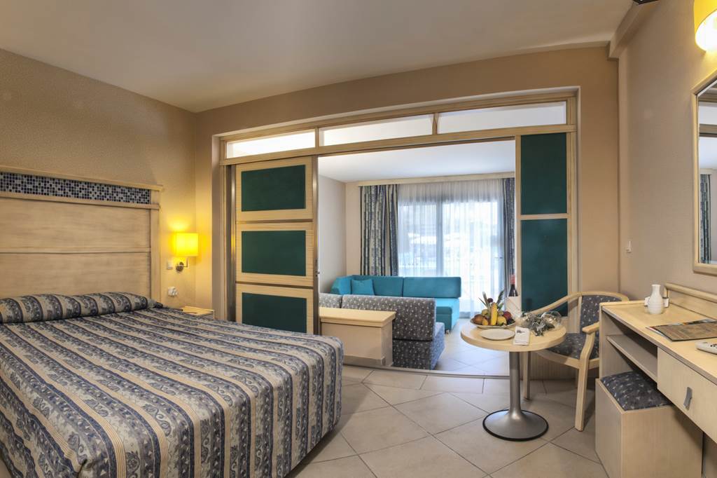 ADB_78414_Ephesia_Holiday_Beach_Club_0518_07.jpg