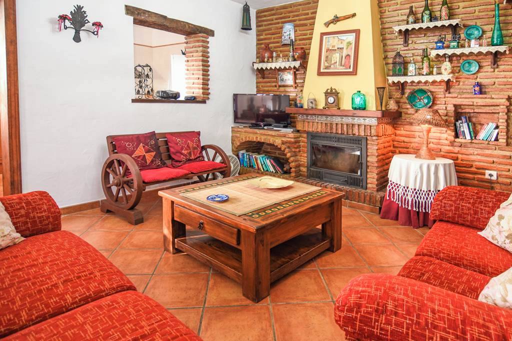 AGP_86755_Villa_Aranzazu_Nerja_1223_04.jpg