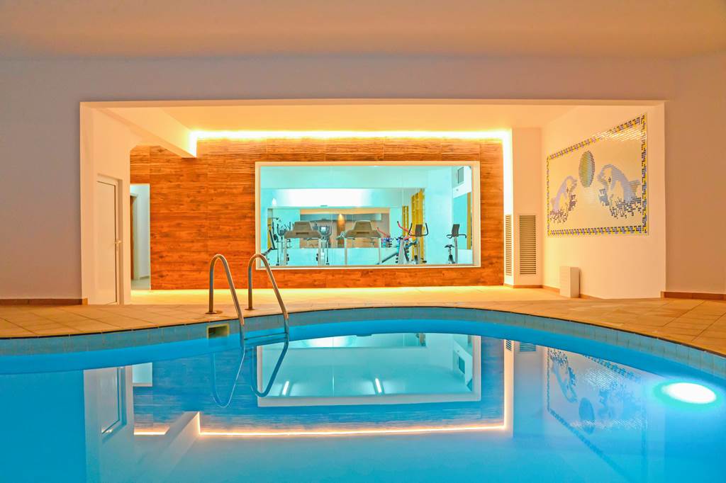 HER_81583_Magda_Hotel_Club_1119_11.jpg