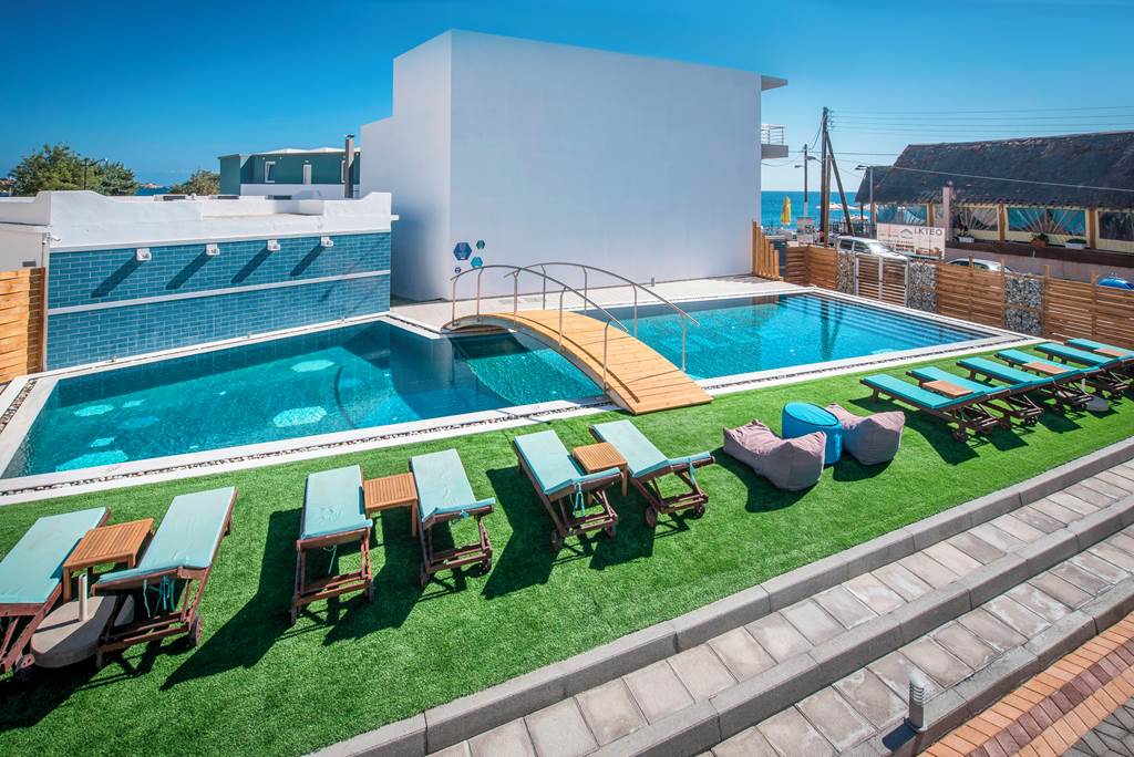 HER_81585_Infinity_Blue_Boutique_Hotel_and_Spa_1219_01.jpg