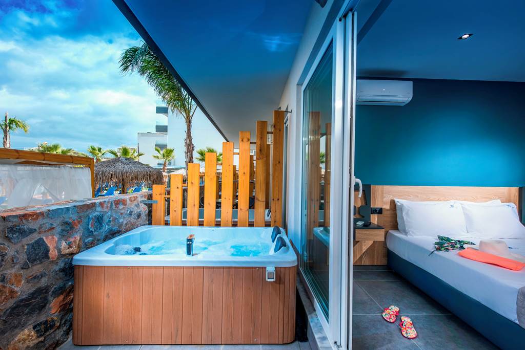 HER_81585_Infinity_Blue_Boutique_Hotel_and_Spa_1120_16.jpg