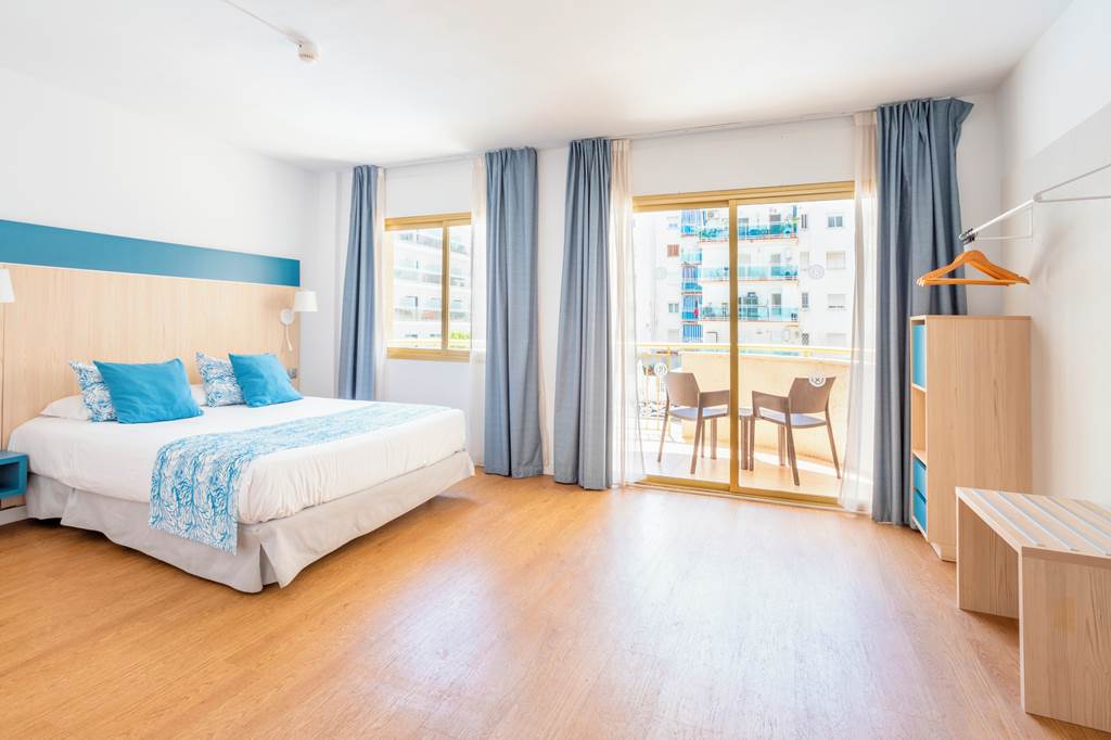 REU_80324_Hotel_Salou_Beach_by_Pierre_&_Vacances_0624_02.jpg