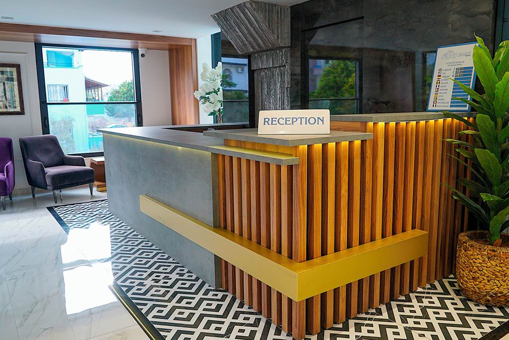 ADB_73692_Happy_Apartments_0125_05.jpg