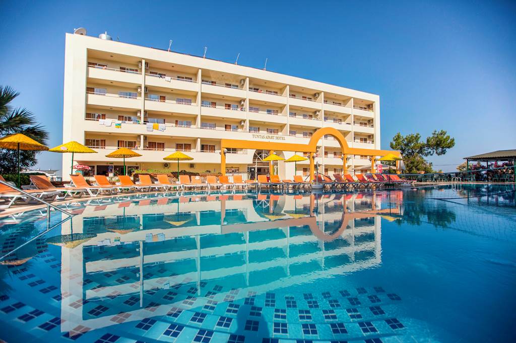 ADB_73691_Tuntas_Family_Suites_Kusadasi_1019_01.jpg