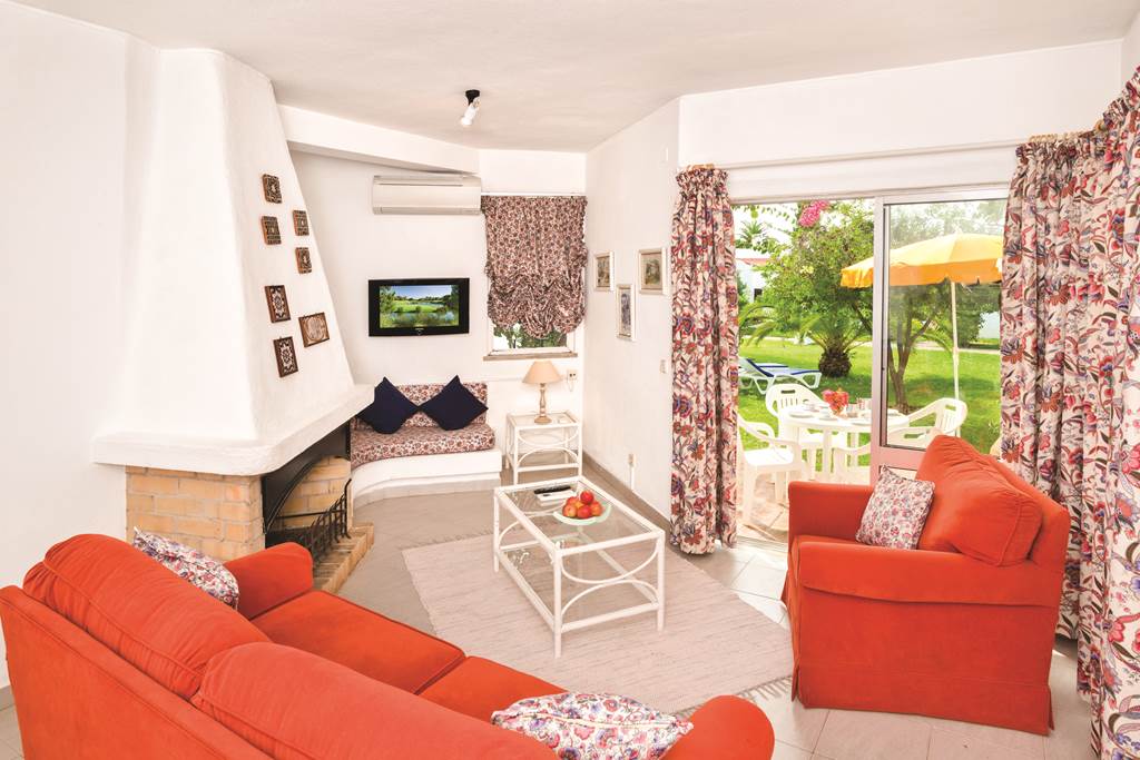 FAO_1023_Rocha_Brava_Village_RST_1015_11.jpg