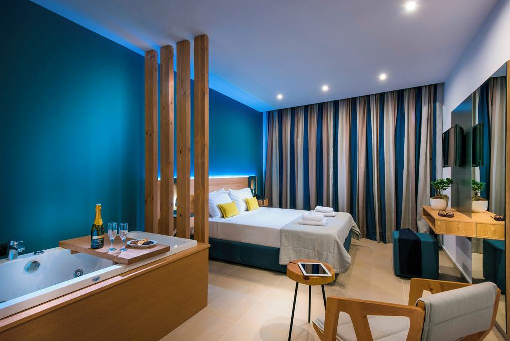 HER_81585_Infinity_Blue_Boutique_Hotel_and_Spa_1120_12.jpg