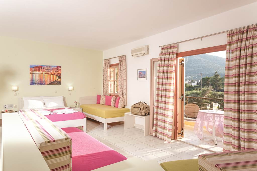 HER_71063_LATANIA_APARTMENTS_0715_11.jpg