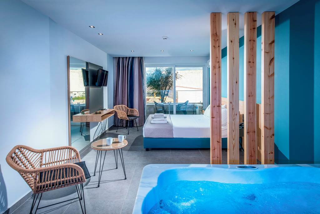 HER_81585_Infinity_Blue_Boutique_Hotel_and_Spa_1120_13.jpg