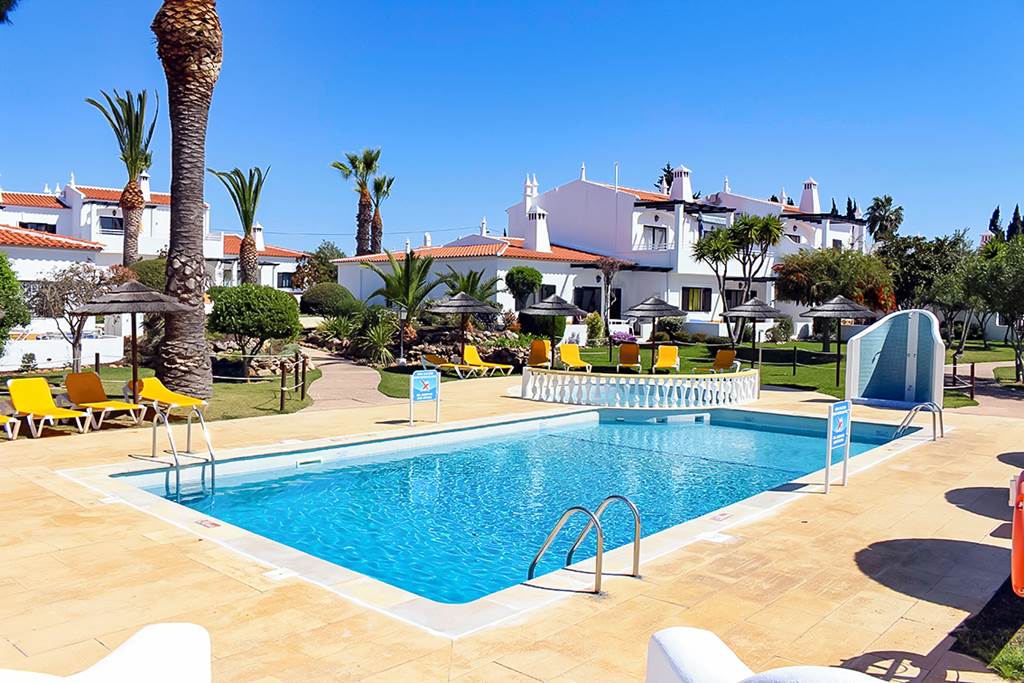 FAO_1023_Rocha_Brava_Village_Resort_0719_25.jpg