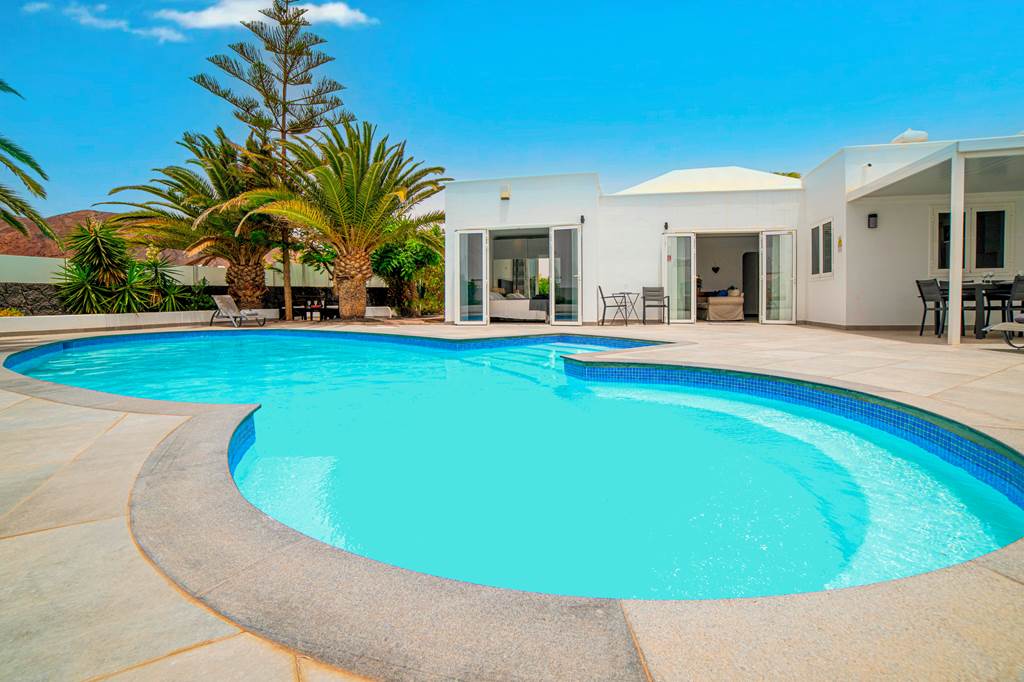 ACE_88103_Villa_Vistamar_0924_03.jpg