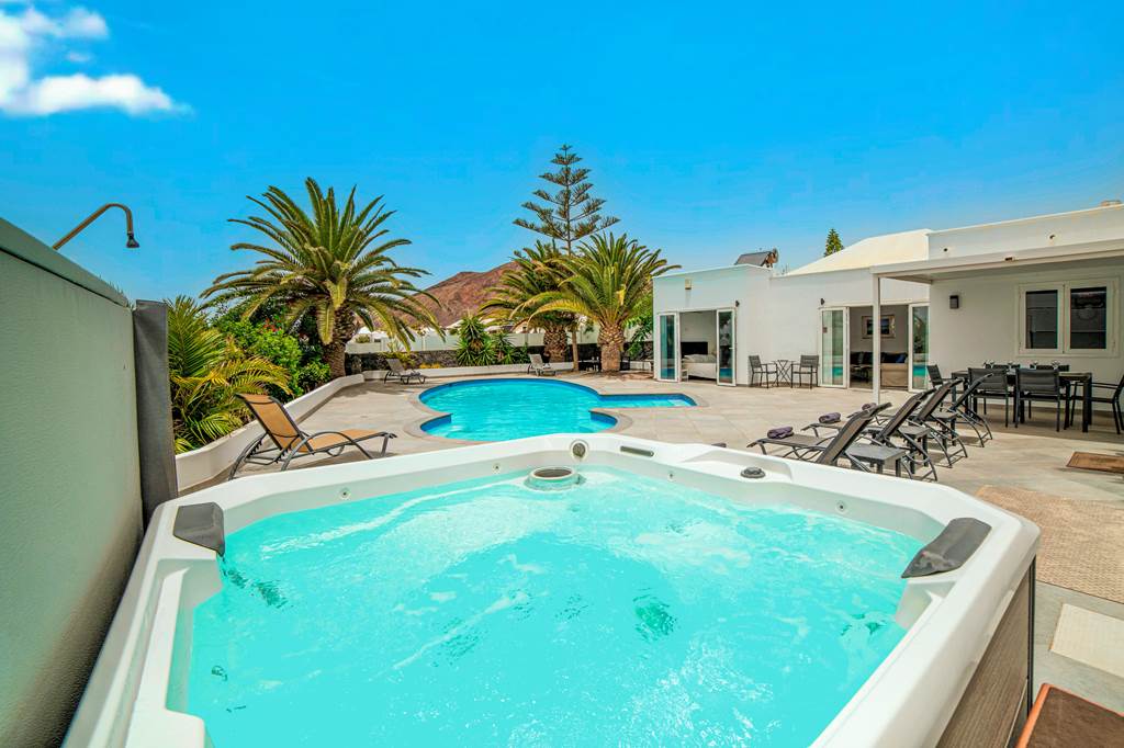 ACE_88103_Villa_Vistamar_0924_06.jpg