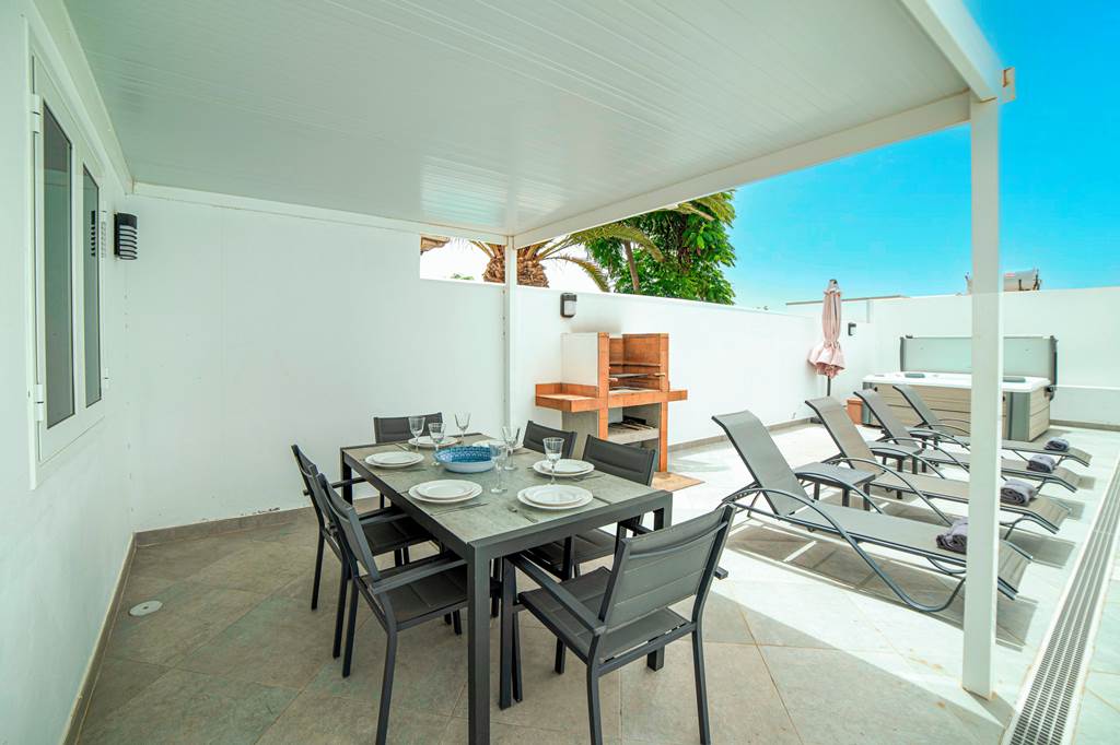 ACE_88103_Villa_Vistamar_0924_05.jpg