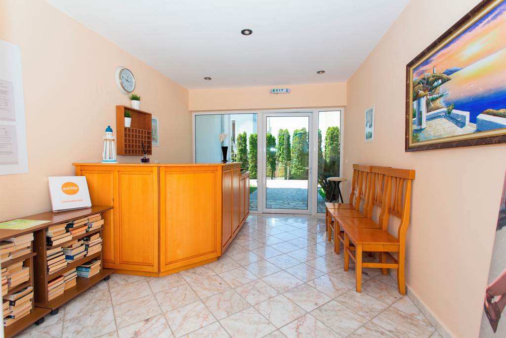 PVK_83348_Tropical_Studios_1021_19.jpg