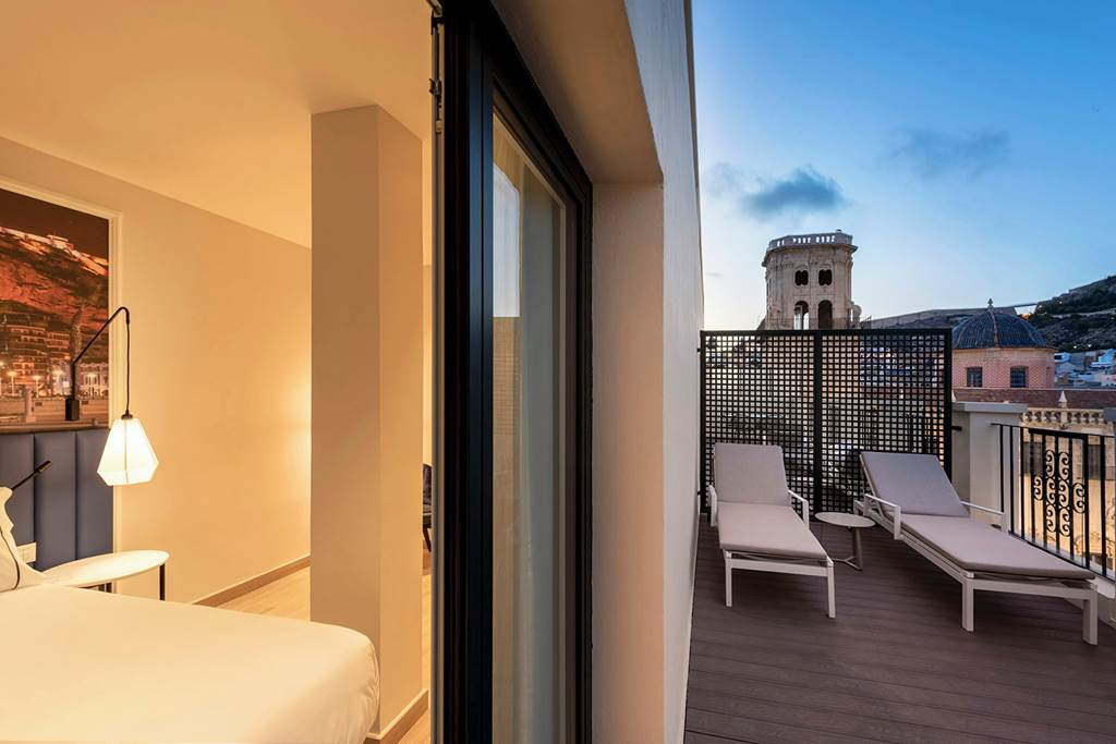 ALC_71265_Eurostars_Mediterranea_Plaza_0924_06.jpg