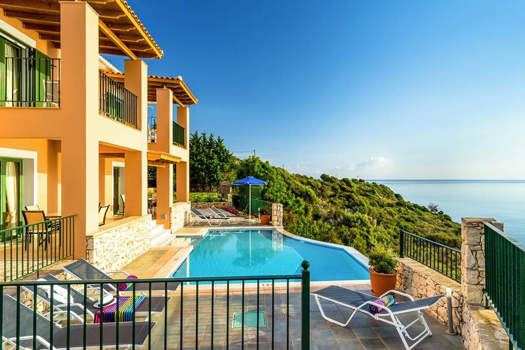 EFL_88584_Villa_Gerasimos_1224_01.jpg