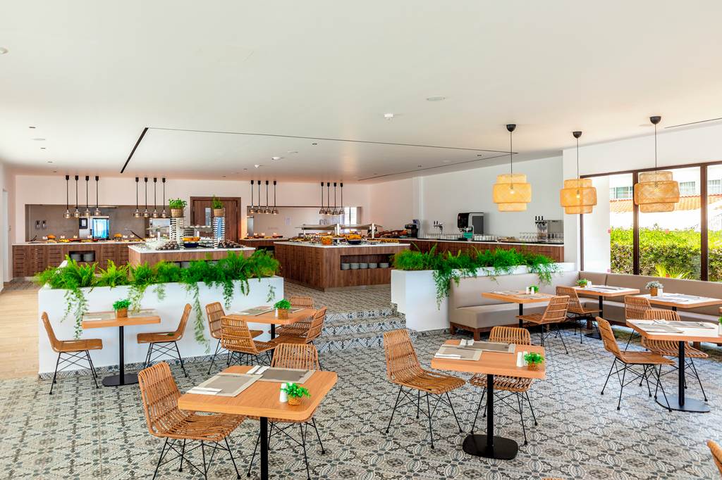 PFO_74527_Leonardo_Plaza_Cypria_Maris_Beach_Hotel_&_Spa_0519_21.jpg