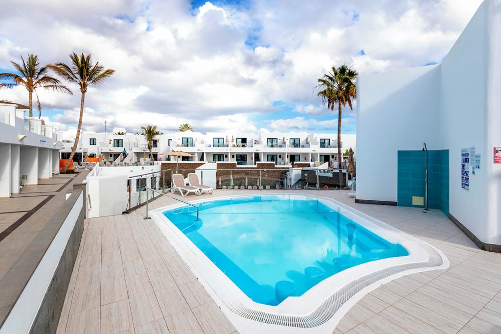 ACE_74491_Aqua_Suites_Boutique_Hotel_0120_14.jpg
