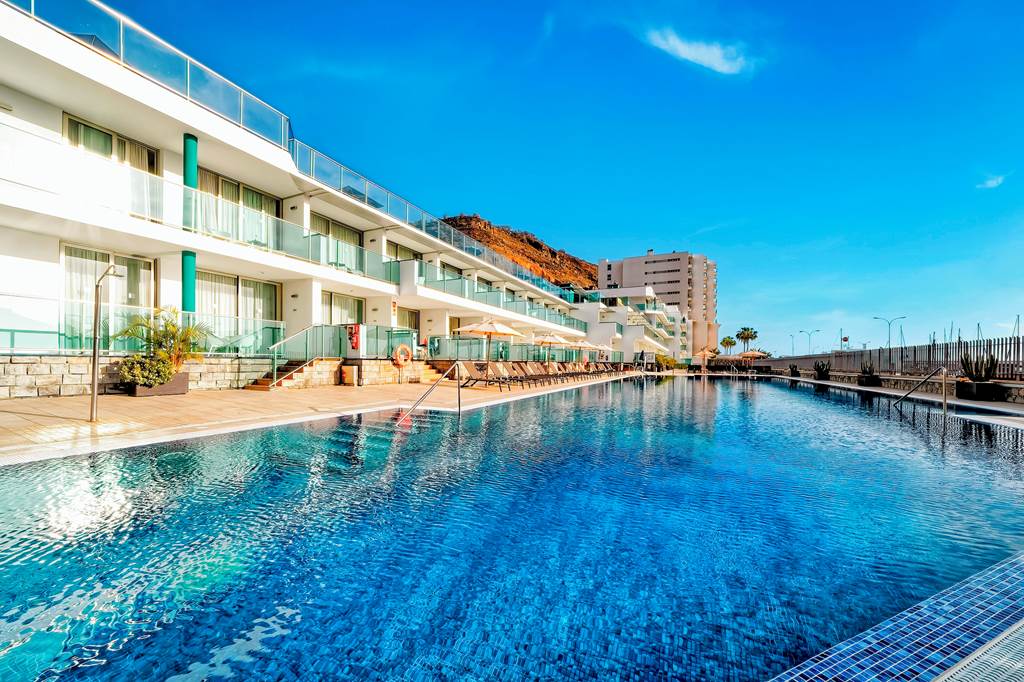 LPA_69515_Morasol_Suites_0822_41.jpg