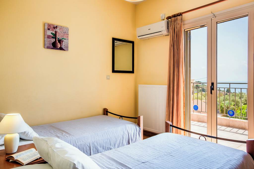 EFL_86462_Villa_Aphrodite_Blue_1123_04.jpg