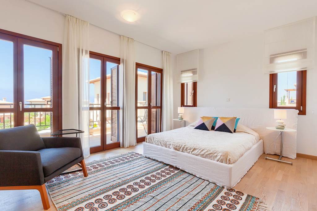 PFO_88015_Elite_Junior_Two_Bedroom_Villa_with_Private_Pool_AJ07_0824_05.jpg