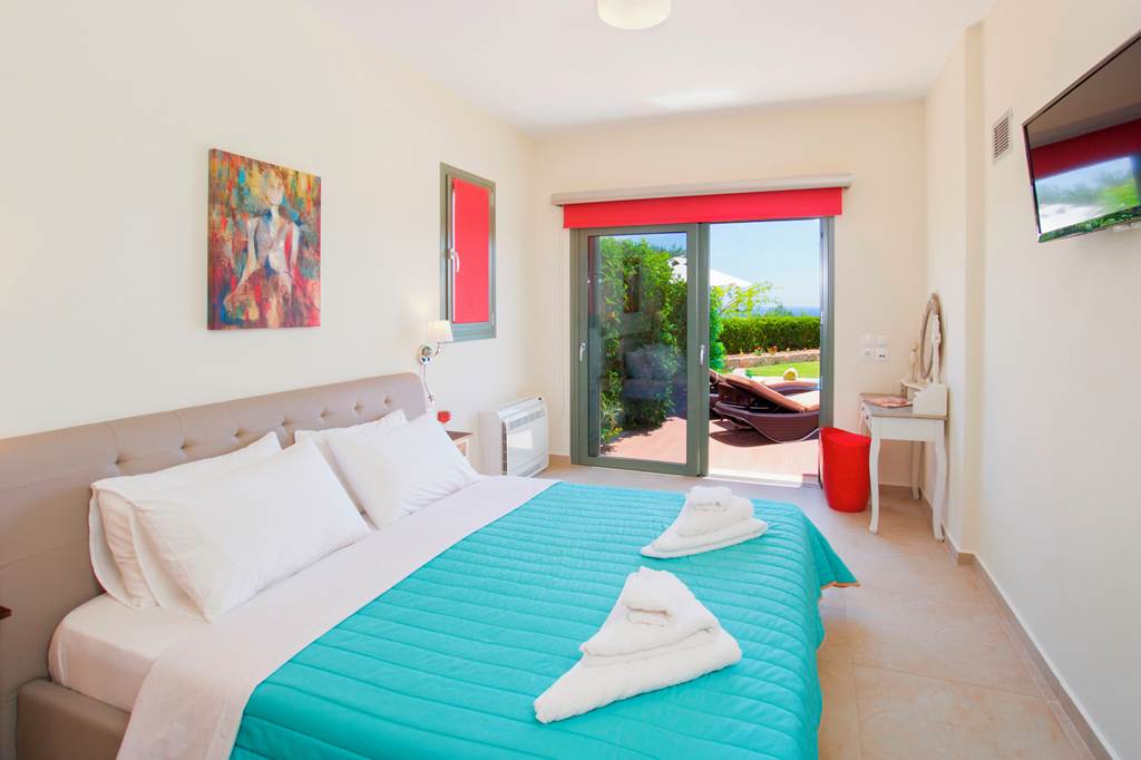 EFL_81826_Trapezaki_Bay_Cottage_1219_14.jpg