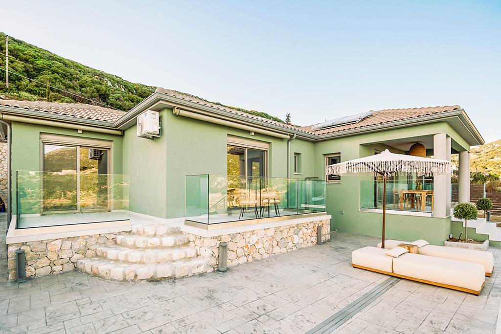 EFL_85368_Villa_Ieros_0423_06.jpg