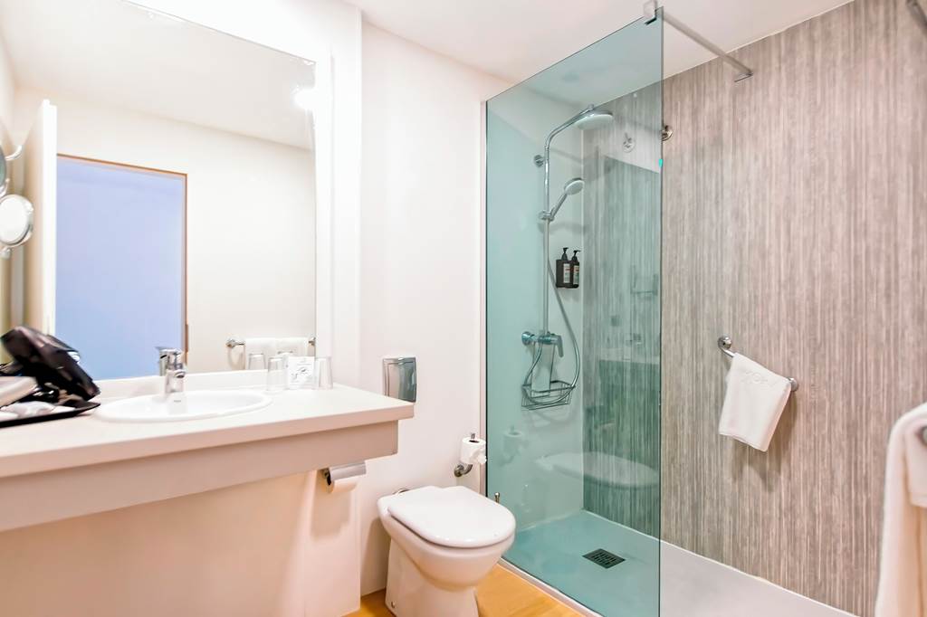 LPA_69515_Morasol_Suites_1124_17.jpg