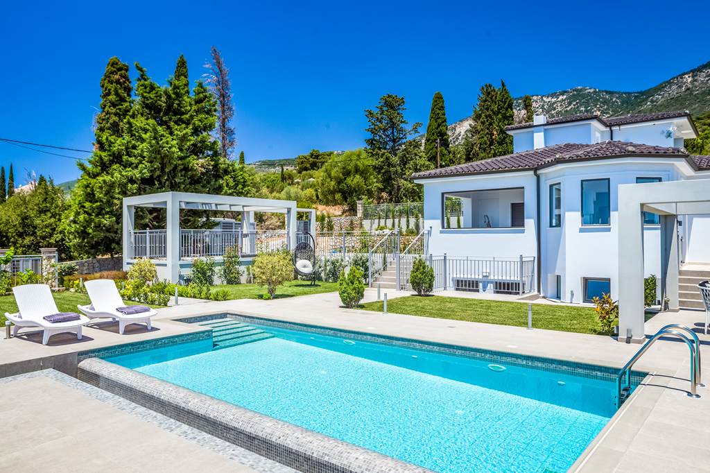 EFL_77158_Villa_Aris_0917_02.jpg