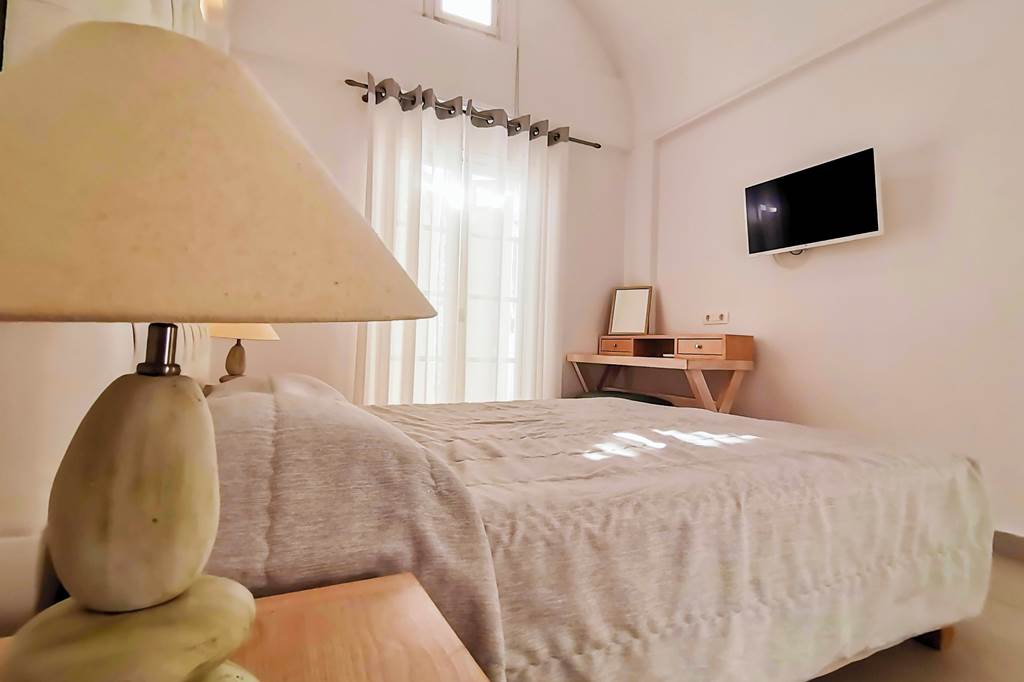 JTR_81449_Aegean_Plaza_Hotel_0922_12.jpg