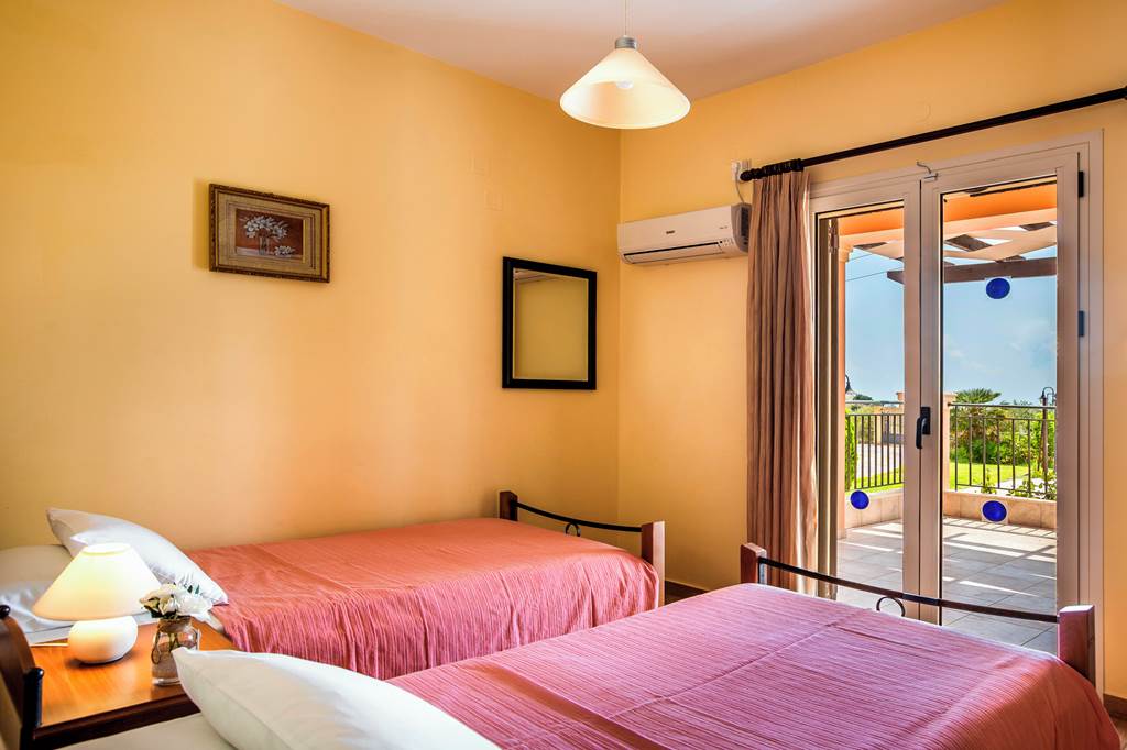 EFL_86461_Villa_Athina_Rose_1123_09.jpg