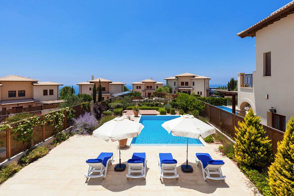 PFO_88015_Elite_Junior_Two_Bedroom_Villa_with_Private_Pool_AJ07_0824_09.jpg