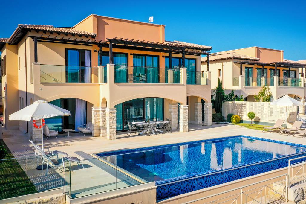 PFO_88032_Elite_Superior_Five_Bedroom_Villa_with_Private_Pool_UV07_0824_12.jpg
