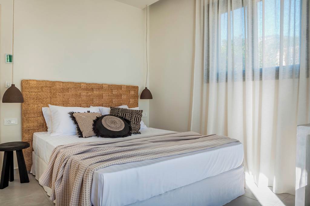 EFL_86464_Villa_Olive_Bay_View_1123_10.jpg