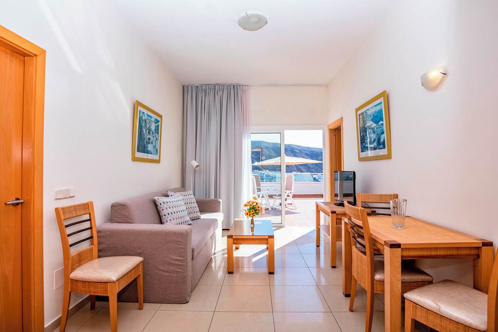 LPA_68527_Aparthotel_Servatur_Terrazamar_Suites_0220_02.jpg