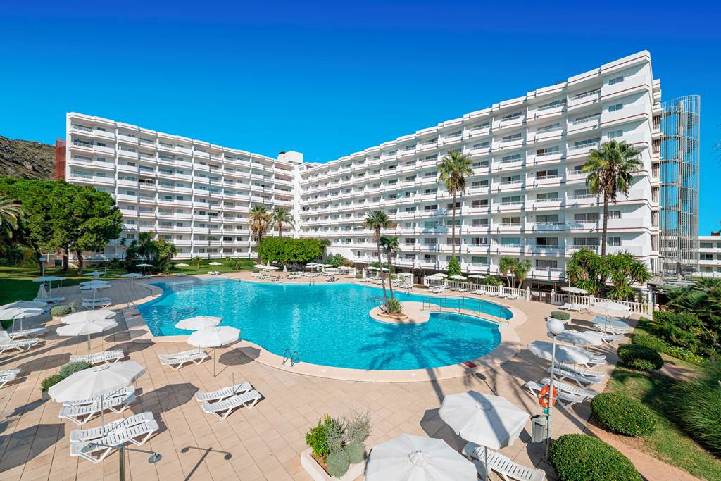 PMI_70652_Siesta_Apartments_0524_18.jpg