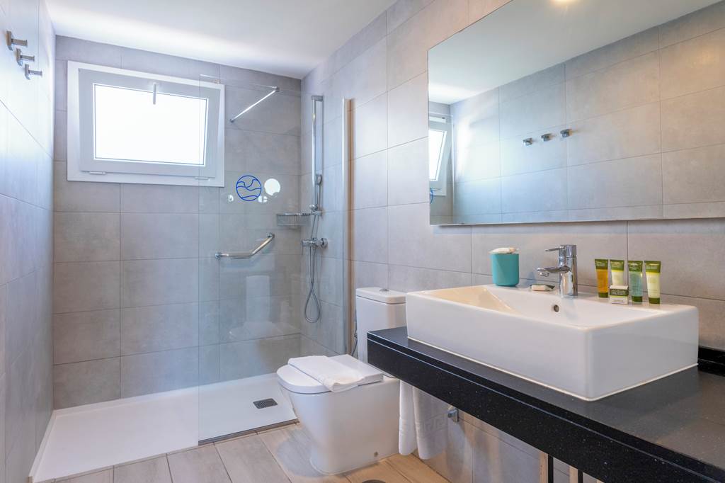 ACE_74491_Aqua_Suites_Boutique_Hotel_0120_13.jpg