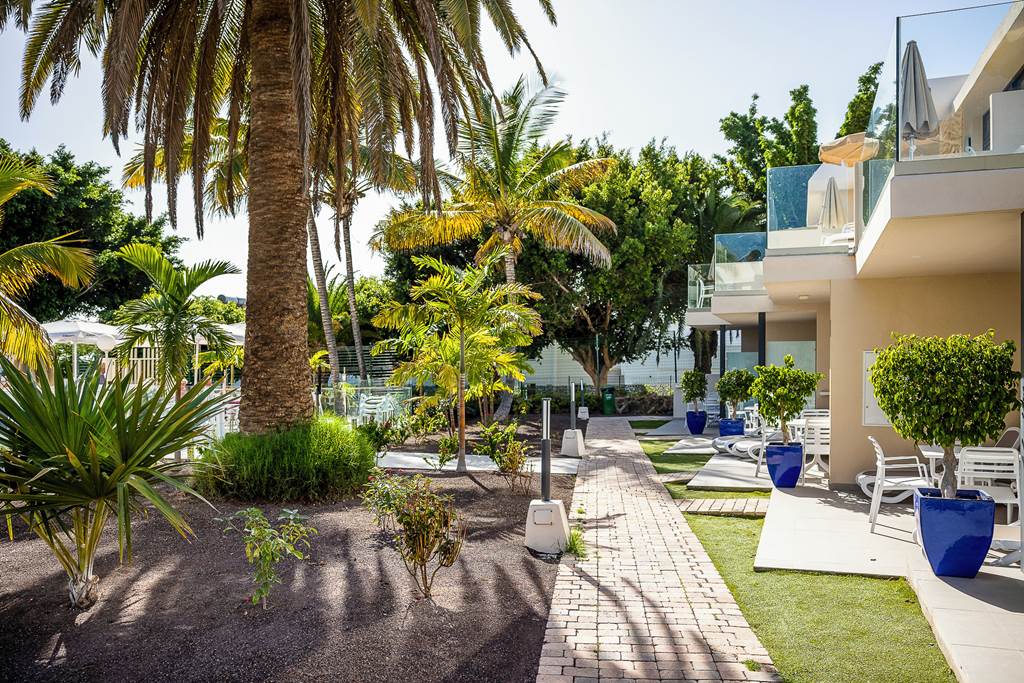 LPA_86716_Las_Buganvillas_Apartments_1223_02.jpg