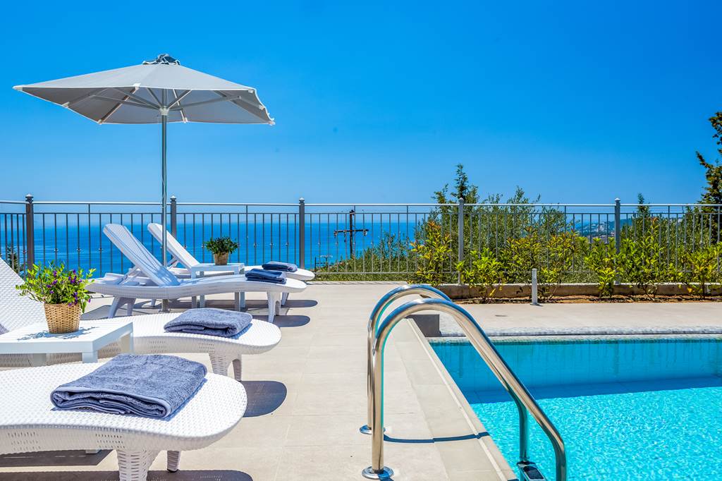 EFL_77158_Villa_Aris_0917_07.jpg
