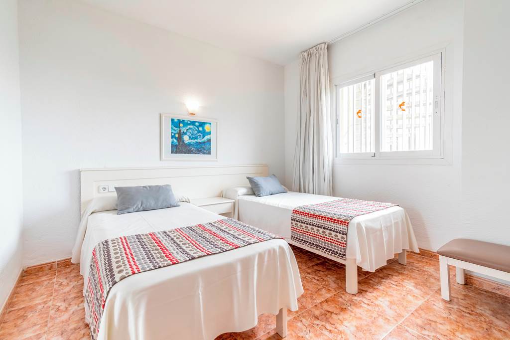 PMI_70652_Siesta_Apartments_0619_44.jpg