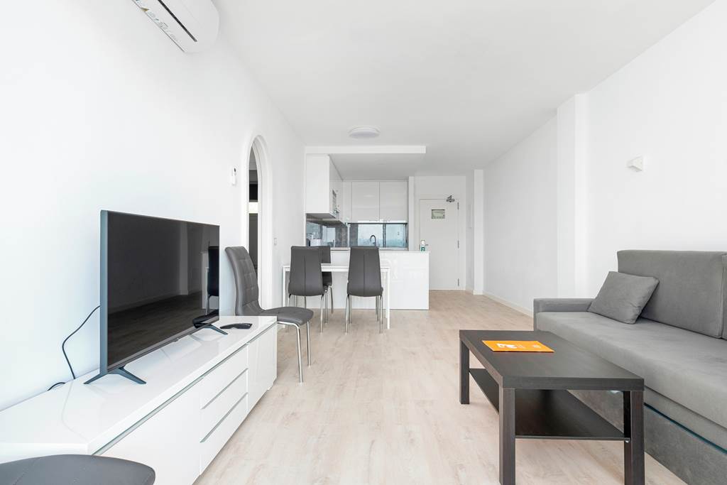 PMI_70652_Siesta_Apartments_0524_11.jpg