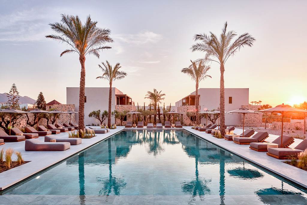 KGS_83909_Theros_All_Suite_Hotel_1222_06.jpg