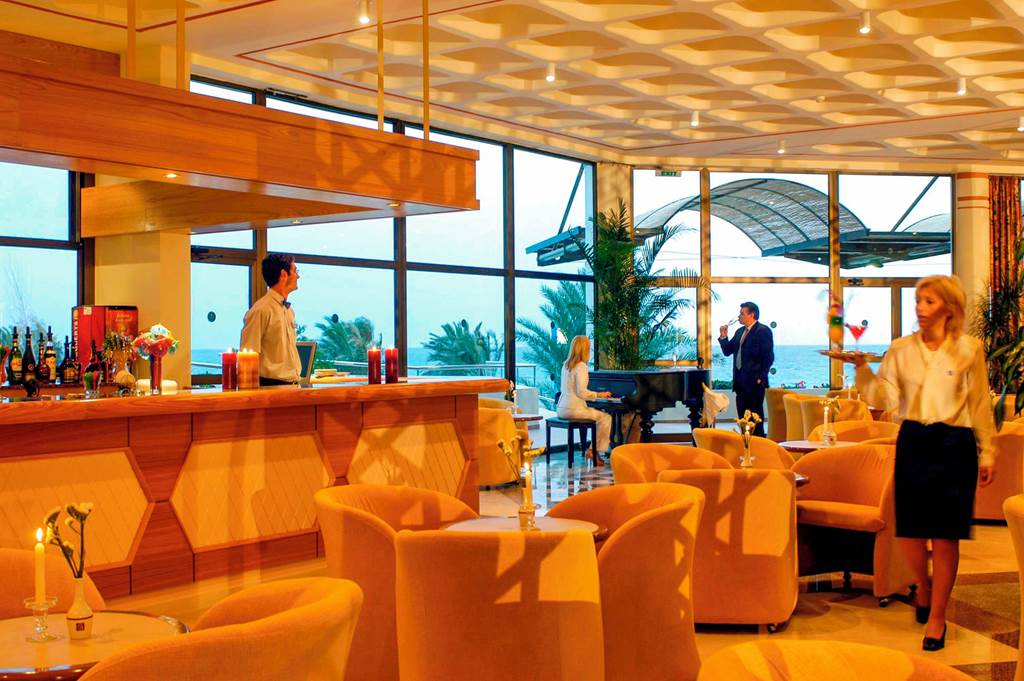 PFO_68704_Constantinou_Bros_Athena_Royal_Beach_Hotel_0119_06.jpg