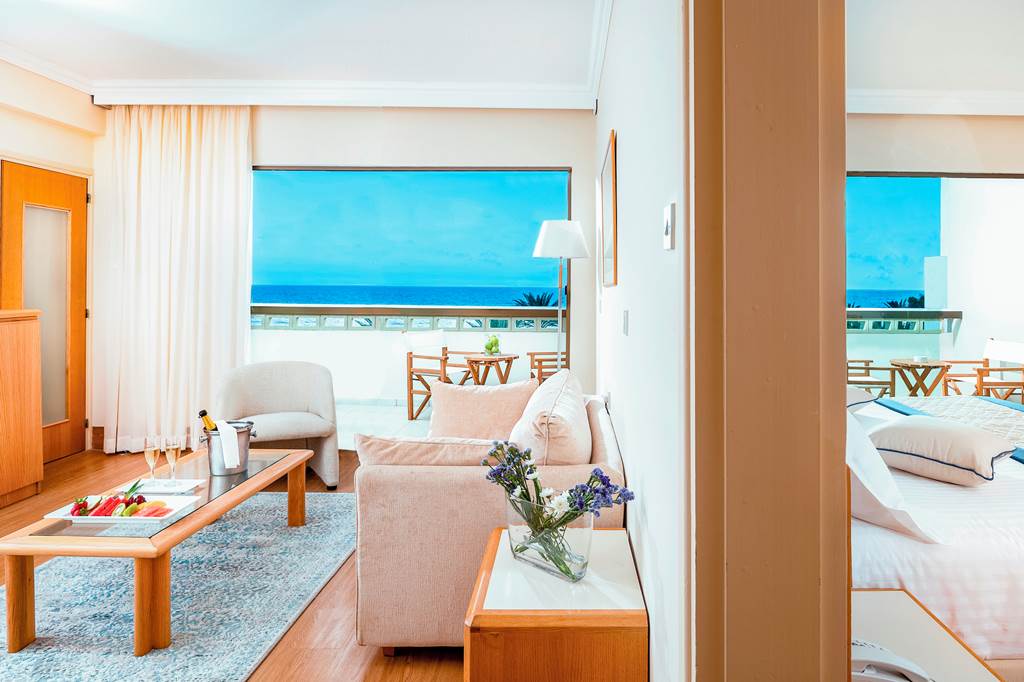 PFO_179_Constantinou_Bros_Athena_Beach_Hotel_0721_17.jpg