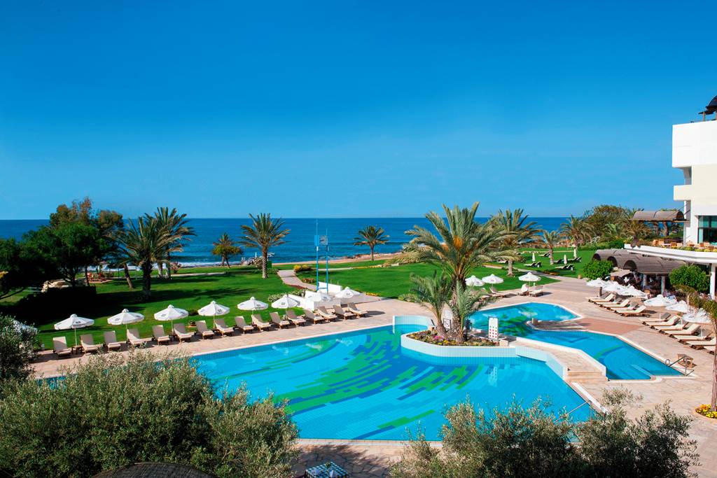 PFO_68704_Constantinou_Bros_Athena_Royal_Beach_Hotel_0724_04.jpg