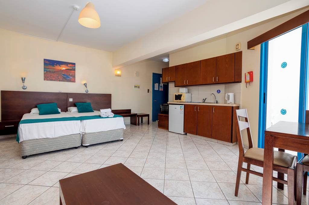 PFO_68787_Kefalonitis_Hotel_Apartments_0824_14.jpg