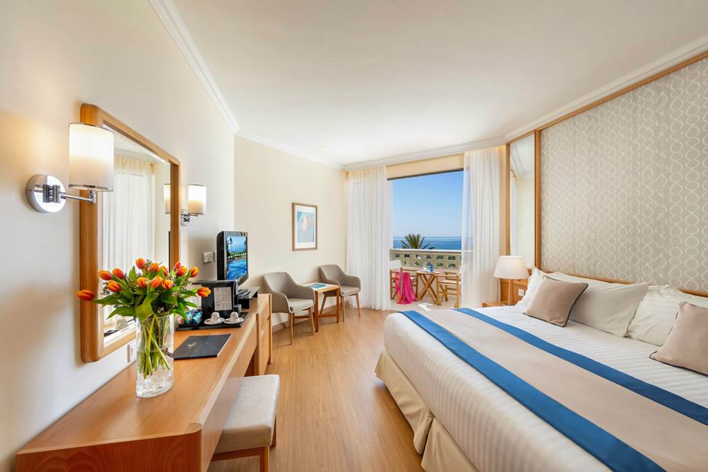 PFO_179_Constantinou_Bros_Athena_Beach_Hotel_0122_01.jpg