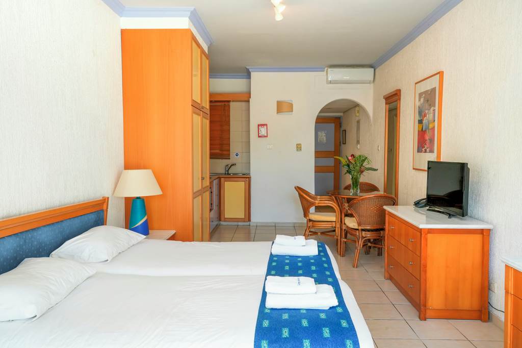 PFO_68782_Paphos_Gardens_Hote_and_Apartments_0924_11.jpg