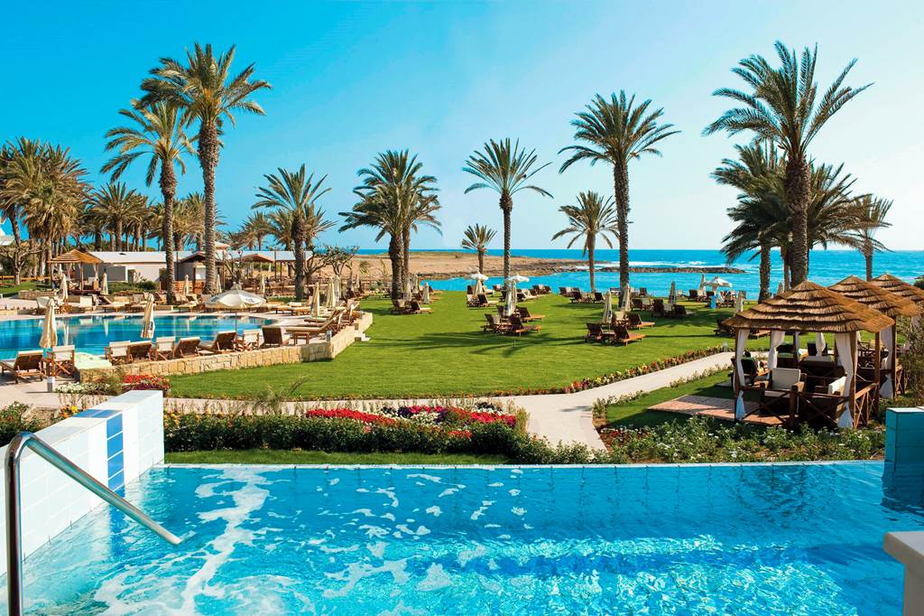 PFO_68653_Constantinou_Bros_Asimina_Suites_0424_01.jpg
