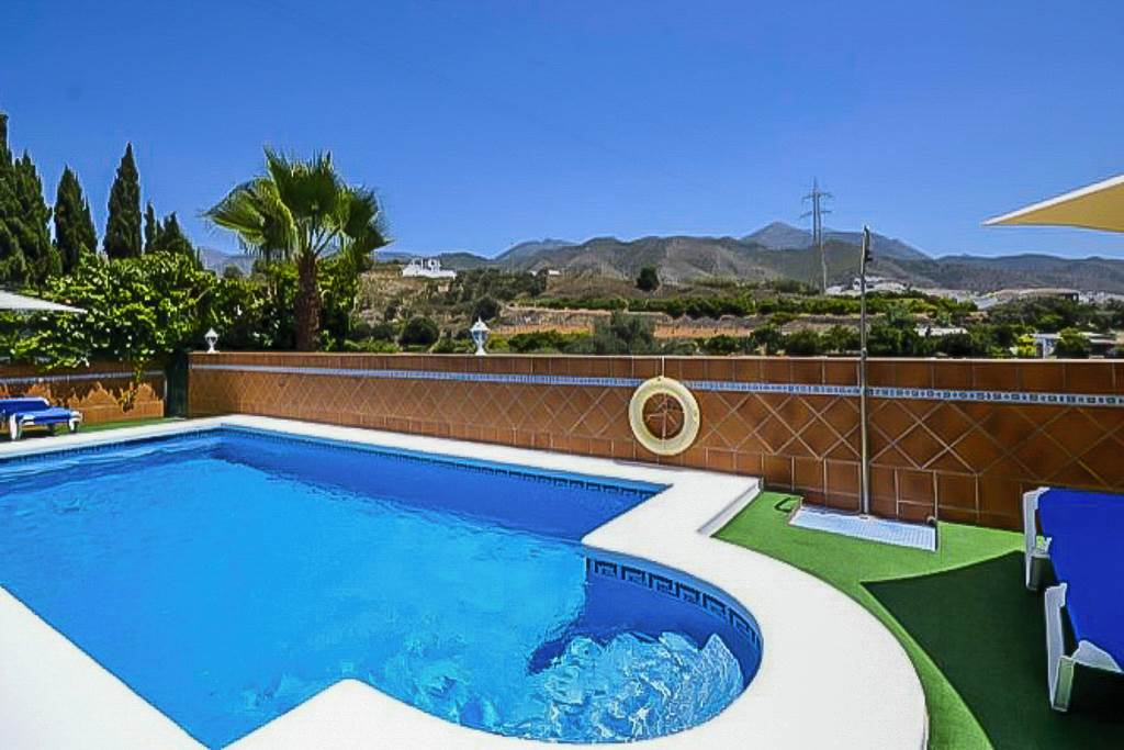 AGP_85954_Villa_Ana_Exotica_0823_02.jpg