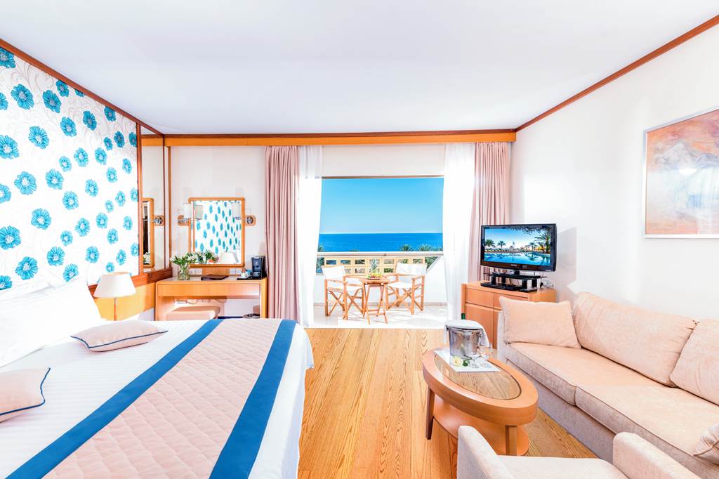 PFO_68704_Constantinou_Bros_Athena_Royal_Beach_Hotel_0120_02.jpg